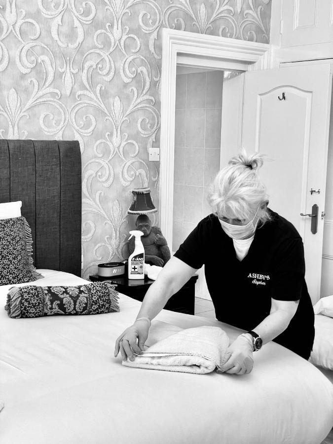 Deluxe Studios With Spa Included Portsmouth Ngoại thất bức ảnh